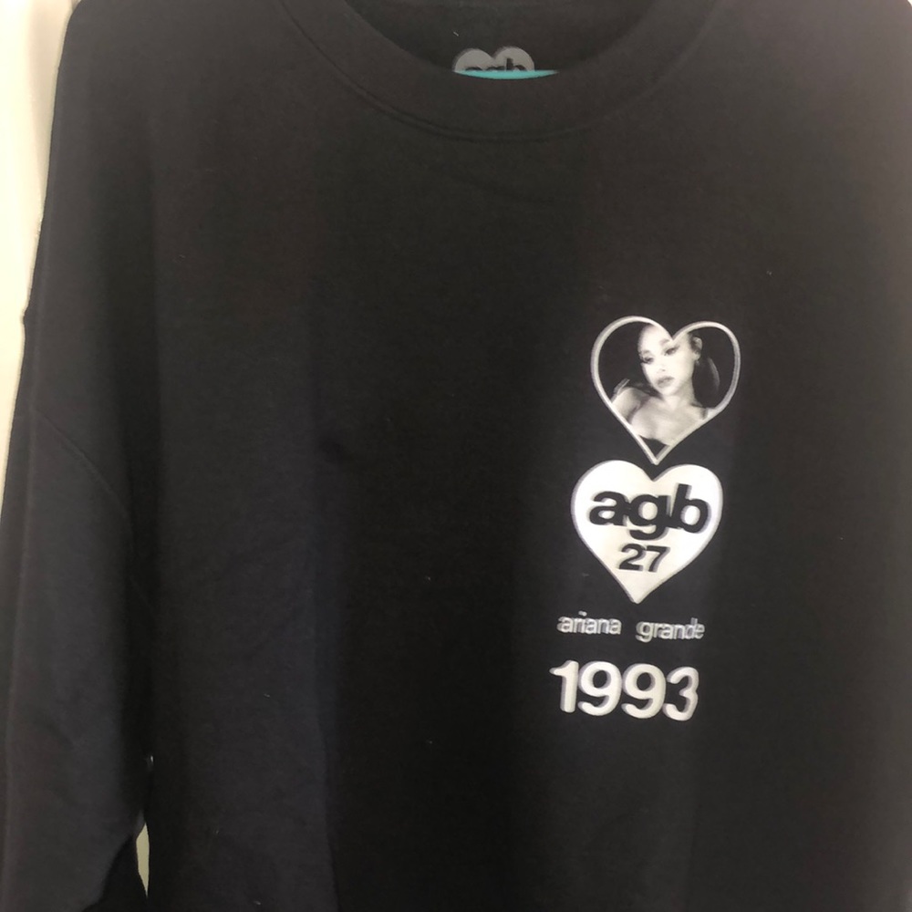 Ariana Grande sweatshirt